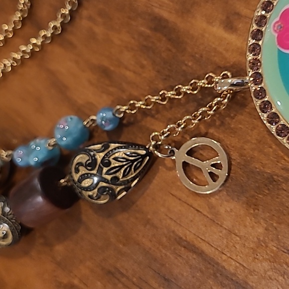 Tarina Tarantino - Hello Kitty - Hippie Hippie Hooray Necklace - Picture 2 of 3